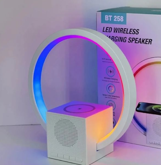 3u1 Lampe, zvučnik i bežični punjač za telefon