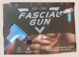 Pištolj za masažu mišića prikazan na zasebnoj fotografiji.