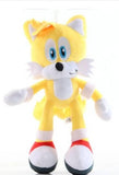 Na slici je plišana igračka lika Tails iz Sonic serijala.