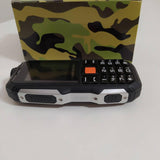 Mobilni telefon Land Rover prikazan je kao proizvod.