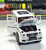 Beli autić AMG G63 prikazan kao minijaturno vozilo.
