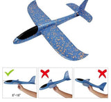 Penasti aviončić za igru i isprobavanje leta.