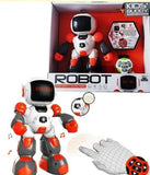 Robot igračka kojim se upravlja daljinskim upravljačem u obliku sata.