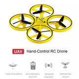 Dron Firefly F65 može da izvodi rotaciju od 360 stepeni.