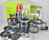Kuhinjski blender u crnoj boji prikazan kao aparat za blendiranje.