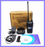 Fotografija prikazuje radio stanicu Baofeng UV-82.