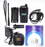 Na slici je radio stanica Baofeng UV-82.