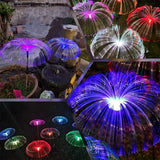 Lampa u obliku meduze za ambijentalno svetlo u dvorištu ili na terasi.
