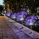 Solarno LED dekorativno drvo sa šarenim RGB svetlima.