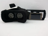 VR naočare BOX 3D i kontroler predstavljeni kao jedan proizvod.