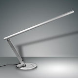 Stona LED lampa za manikir sa zglobom za podešavanje nagiba.