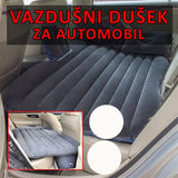 Dušek za automobil pogodan za kampovanje ili festival.
