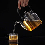 PRODAVANI infuzer namenjen je jednostavnoj pripremi čaja.