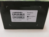 Na slici je prikazan mobilni telefon Land Rover C2.