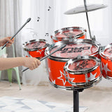 Jazz Drum bubnjevi za decu predstavljeni kao set sa stolicom.
