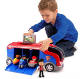 Prikazan je Paw Patrol autobus kao dečja igračka.