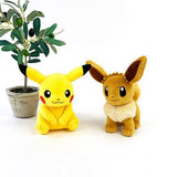 Pikachu je prikazan kao plišana igračka.