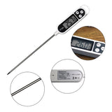 Digitalni termometar XT300 sa sondom dužine 142 mm.