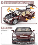 Roze metalni autić u obliku Porsche Panamere.