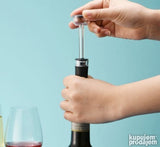 Električni set za vino sa otvaračem i pratećim priborom.
