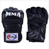 Crne MMA rukavice za kik-boks trening i udaranje u džak.