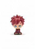 Čibi figurica Gaara iz Naruto serijala u crvenoj i plavoj boji.